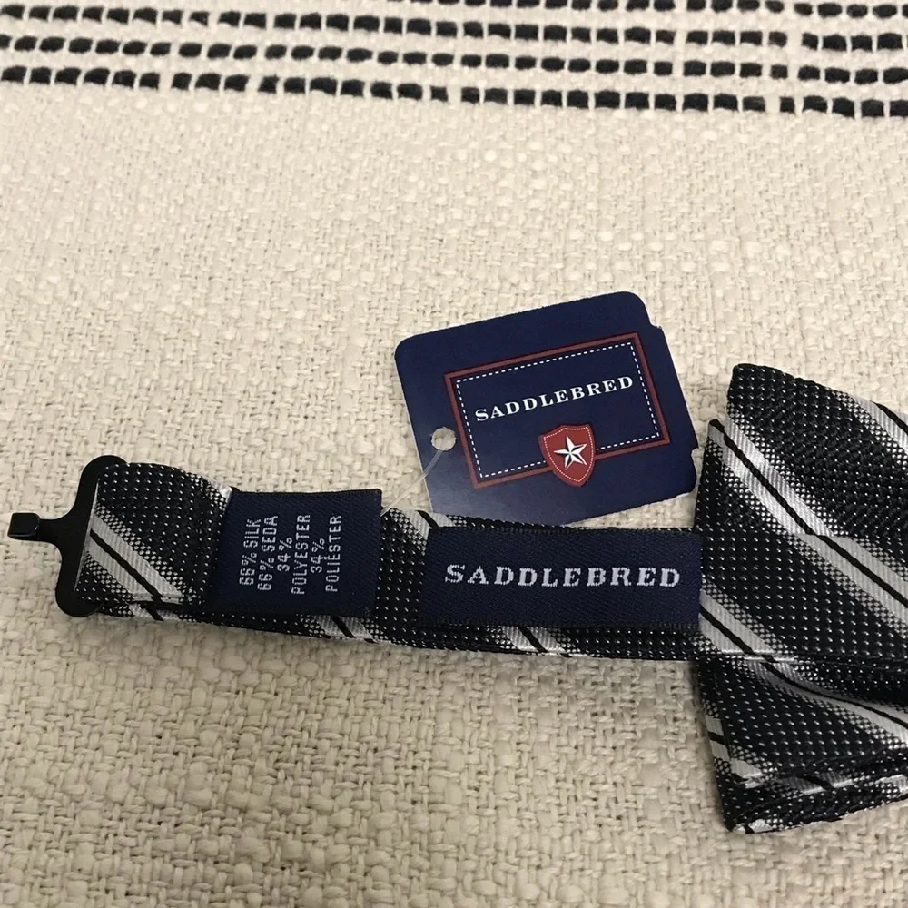 NWT SADDLEBRED / Black with white stripe Bow tie